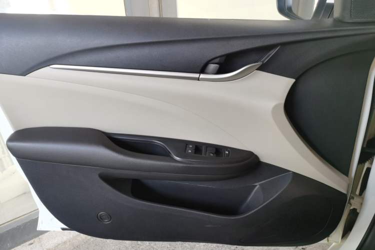 Used Buick GT 2017 15N Automatic Elite Version