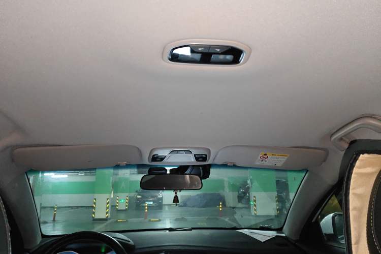 Used Geely Auto Emgrand 2019 Leading Edition 1.5L CVT Luxury Model China VI Standard
