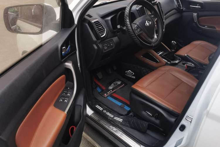 Used Oshan CX70 2017 CX70T 1.5T Manual Zunqing Edition
