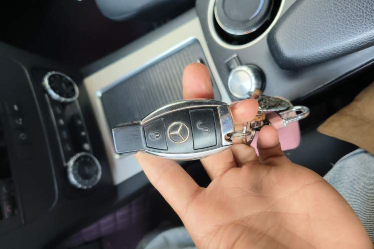 Used Mercedes-Benz GLK-Class 2014 GLK 260 4MATIC Dynamic Model