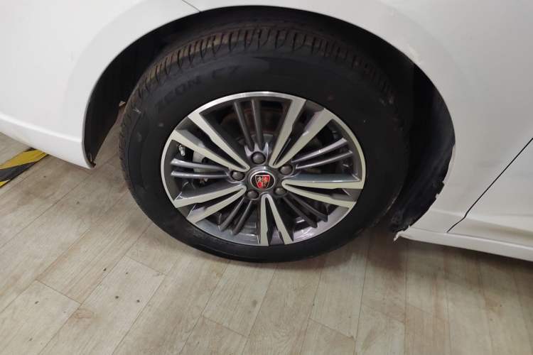 Used Roewe i5 2019 1.5L Automatic 4G Connected Langhao Edition

