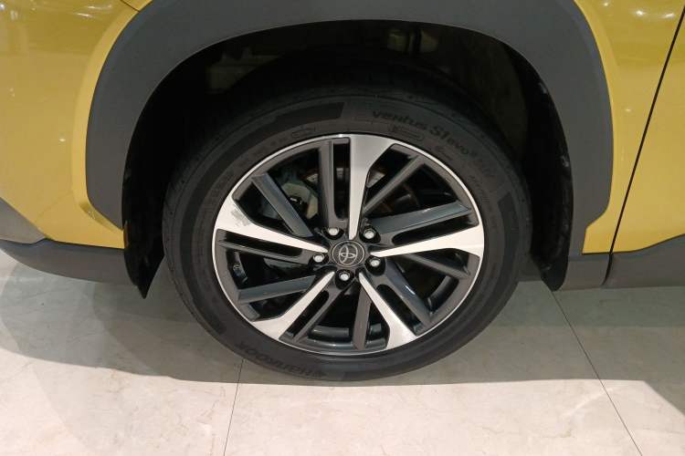 Used Toyota FRONTLANDER 2022 2.0L CVT Luxury PLUS Edition
