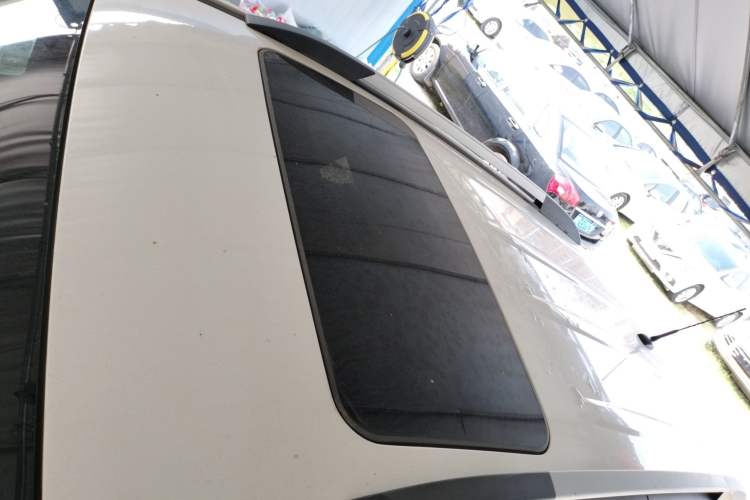 Used Chevrolet Trax 2016 1.4T Manual Two-Wheel Drive Comfort Version with Sunroof
