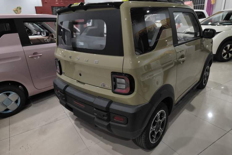 Used  Panda 2025 210km Panda Rider