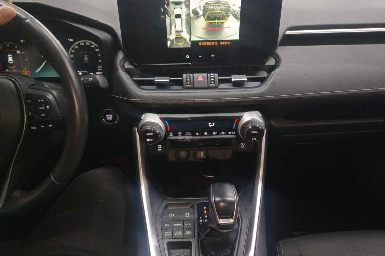 Used Toyota Wildlander 2023 2.0L CVT Four-Wheel Drive Luxury PLUS Edition
