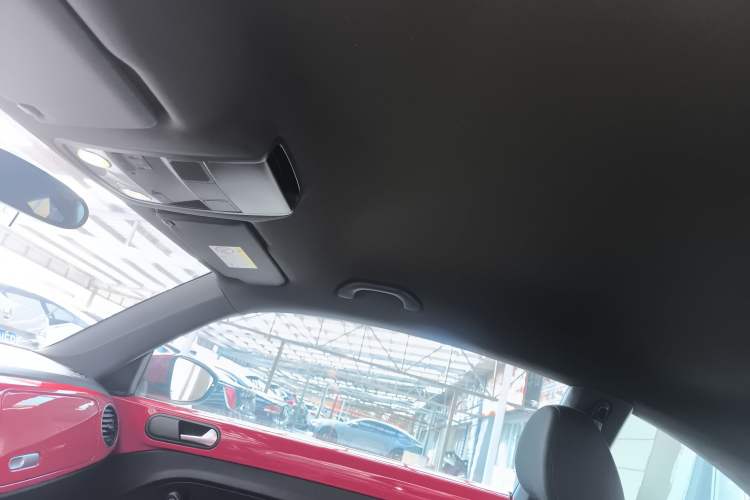 Used Volkswagen Beetle 2018 180TSI Yile Model
