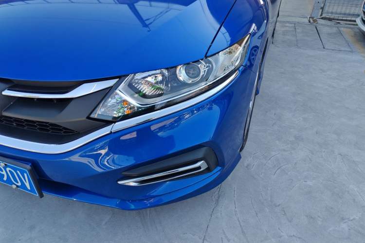 Used Honda Jade 2017 1.8L automatic Comfort version 5 seats
