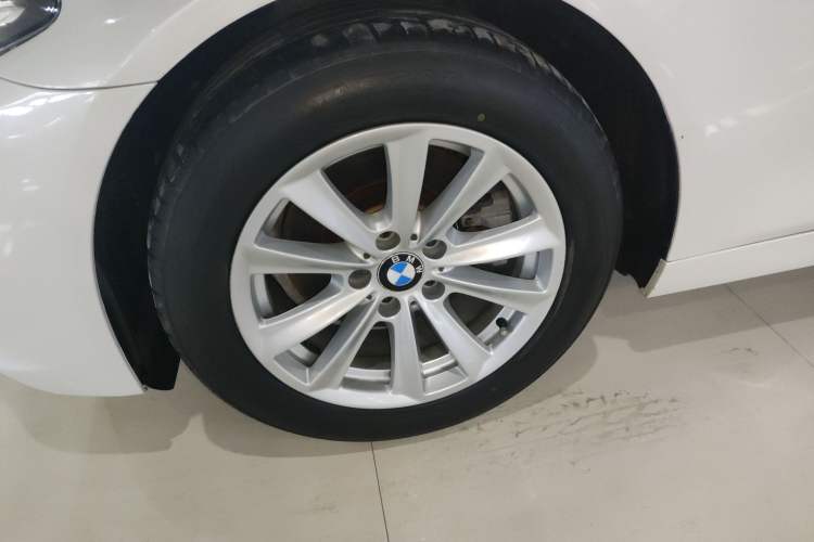 Used BMW 5 Series 2017 520Li Elegant Edition
