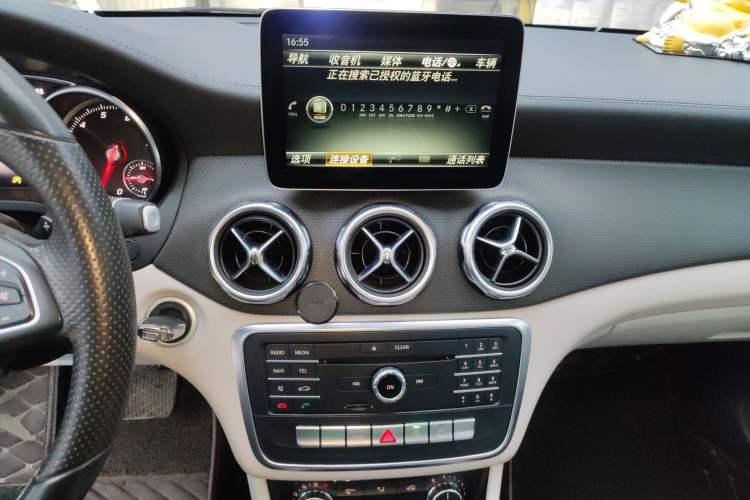 Used Mercedes-Benz GLA 2017 GLA 200 Fashion Model
