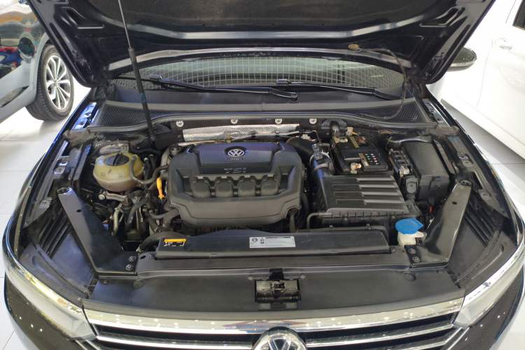 Used Volkswagen Magotan 2019 330TSI DSG Luxury Version China VI Standard
