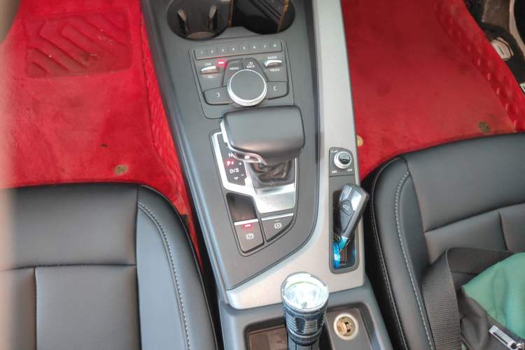 Used Audi A4L 2017 Plus 40 TFSI Ambition Model
