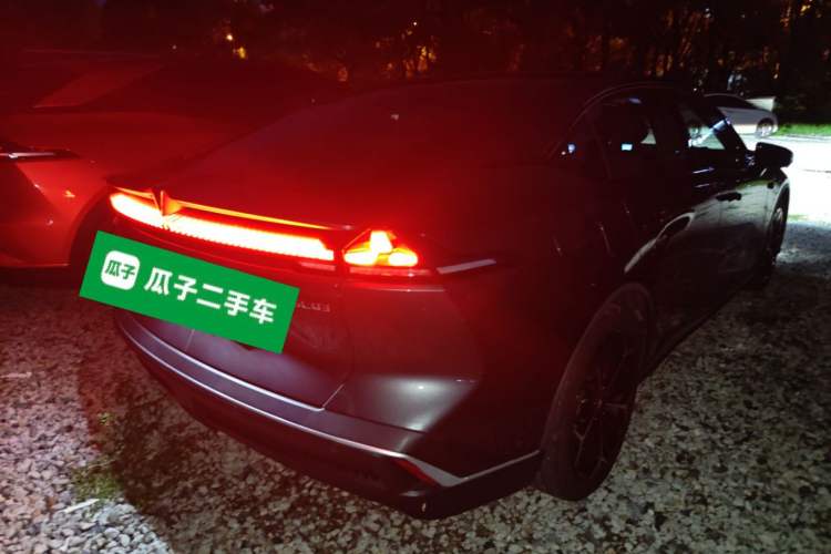 Used  SL03 2023 200Max Range-Extended Version
