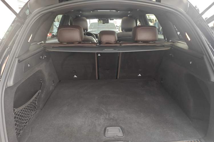 Used Mercedes-Benz GLC 2021 GLC 300 L 4MATIC Dynamic Model