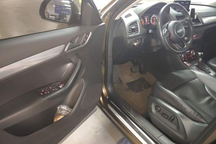 Used Audi Q3 2015 35 TFSI quattro Technology Edition
