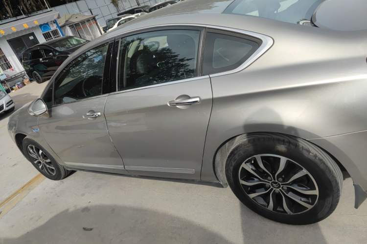 Used Citroen C5 2014 1.6T Automatic Prestige Model
