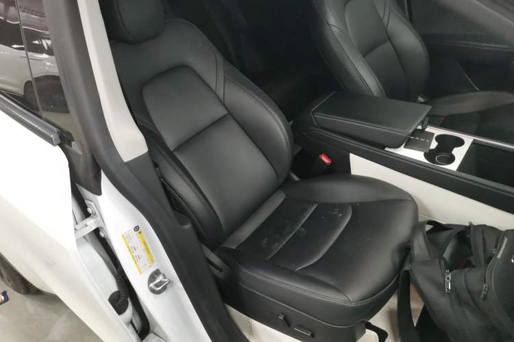 Used Tesla Model Y 2022 Rear-Wheel-Drive Version