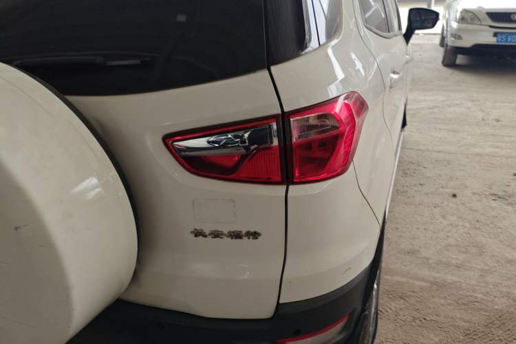 Used Ford EcoSport 2013 1.5L Automatic Fashion Model
