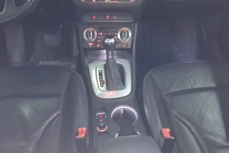 Used Audi Q3 2015 35 TFSI Comfort Model
