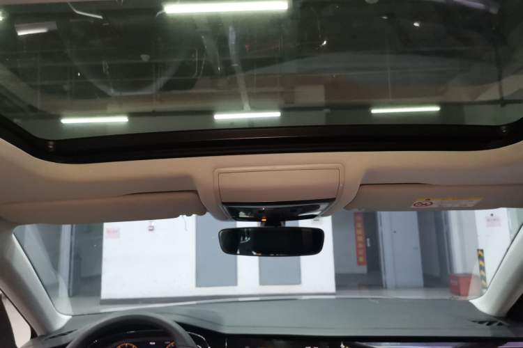 Used Volkswagen Passat 2025 Outstanding Model 380TSI Starry Dragon Edition
