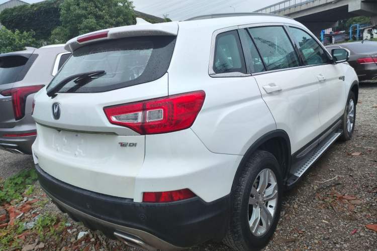 Used Changan CS75 2017 Shangkui Edition 1.5T Automatic Fengxiang Model
