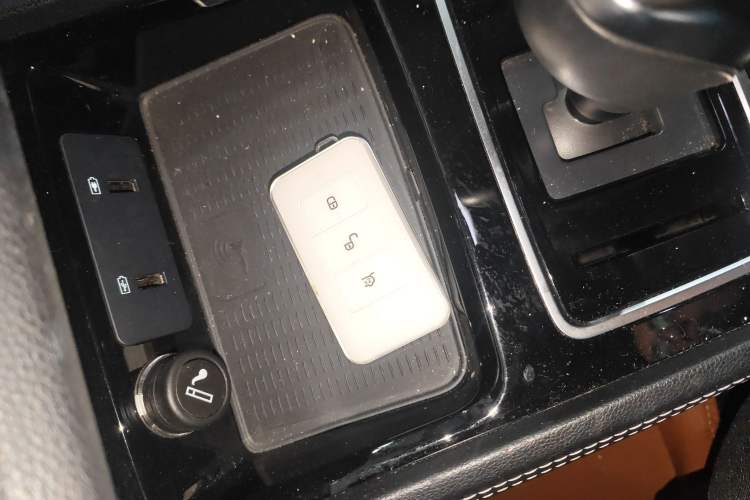 Used BYD Song New Energy 2019 Song DM 1.5TID Smart Connect Dynamic Model
