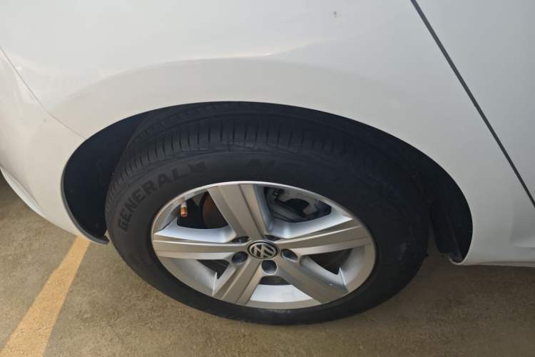 Used Volkswagen Golf 2016 230TSI Automatic Comfort Version
