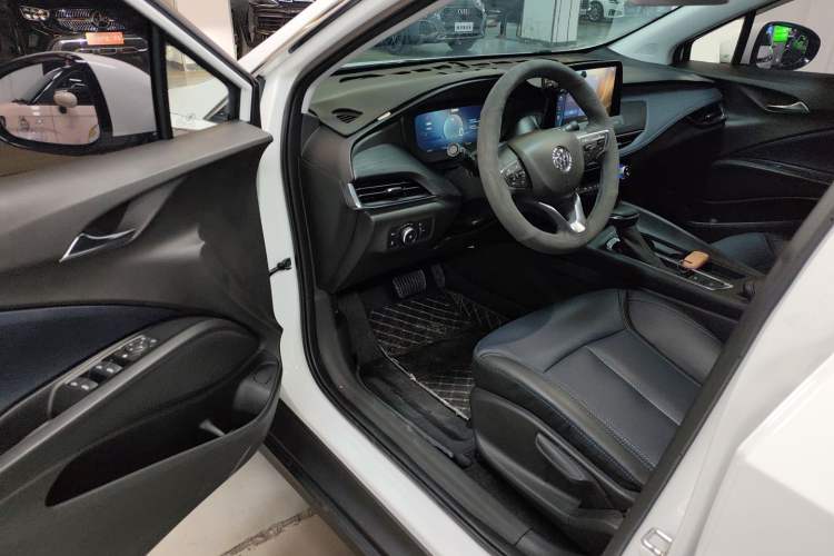 Used Buick Velite 6 2024 450km Range Commuter Version
