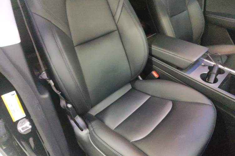 Used Tesla Model Y 2021 Long-Range All-Wheel-Drive Version 3D7