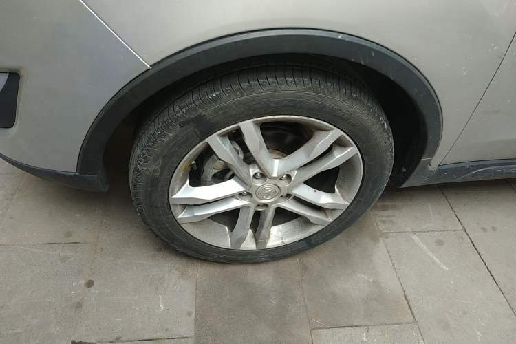 Used Changan CS35 2015 1.6L Automatic Luxury Model China IV Standard
