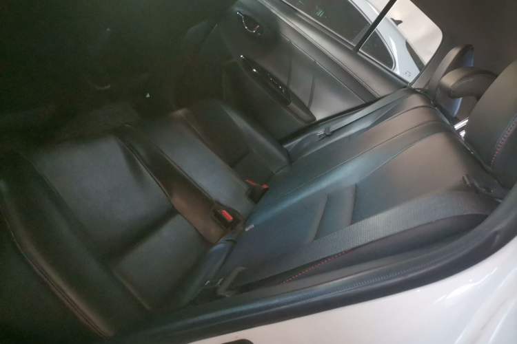 Used Toyota YARiS L 2021 X-Trail 1.5L CVT Luxury Edition
