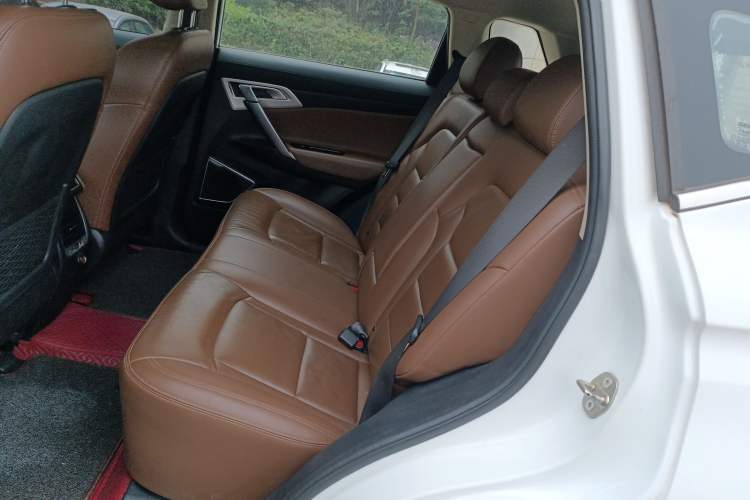 Used Geely Auto Emgrand X7 Sport 2016 1.8TD Automatic ZhiZun Version