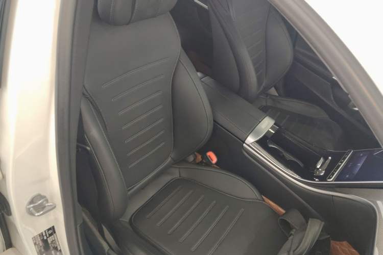 Used Mercedes-Benz C-Class 2023 Restyled C 260 L Night Edition Sports Version
