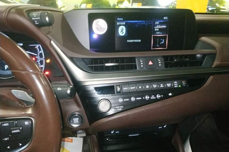 Used Lexus ES 2020 200 Excellence Edition
