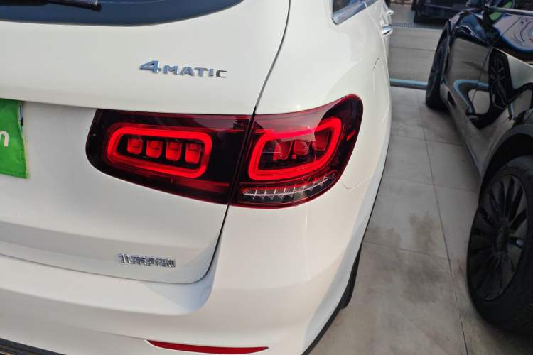 Used Mercedes-Benz GLC 2020 GLC 300 L 4MATIC Dynamic Edition
