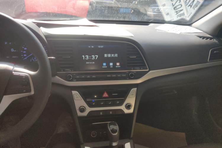 Used Hyundai Elantra 2016 1.6L Automatic ZhiXuan – Elite Version

