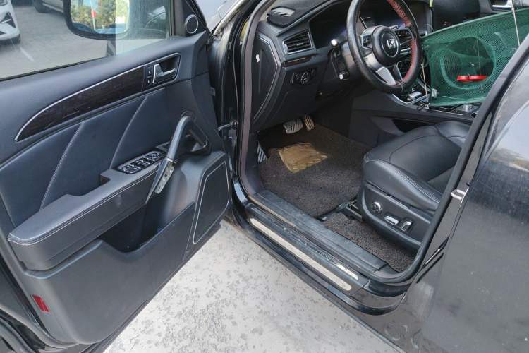 Used Zotye T600 2016 Sport Edition 2.0T DCT Prestige Model
