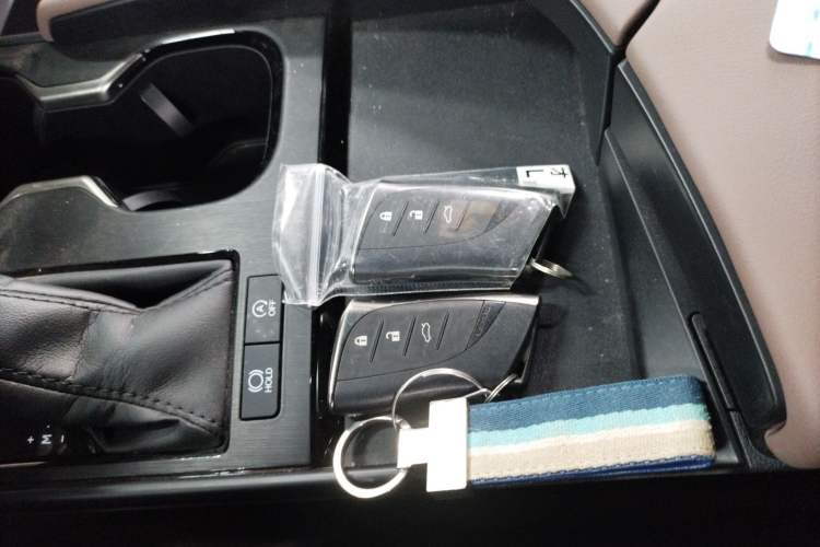 Used Lexus ES 2023 200 Excellence Edition
