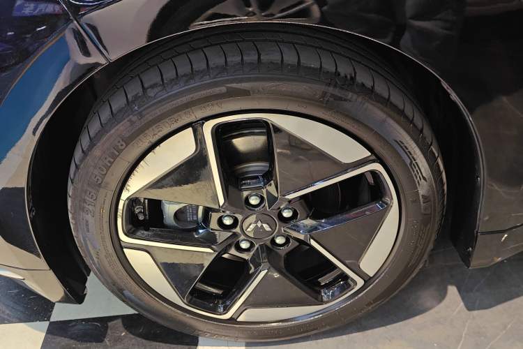 Used Wuling Xingguang 2024 Co-Creation Edition 510 Advanced Model
