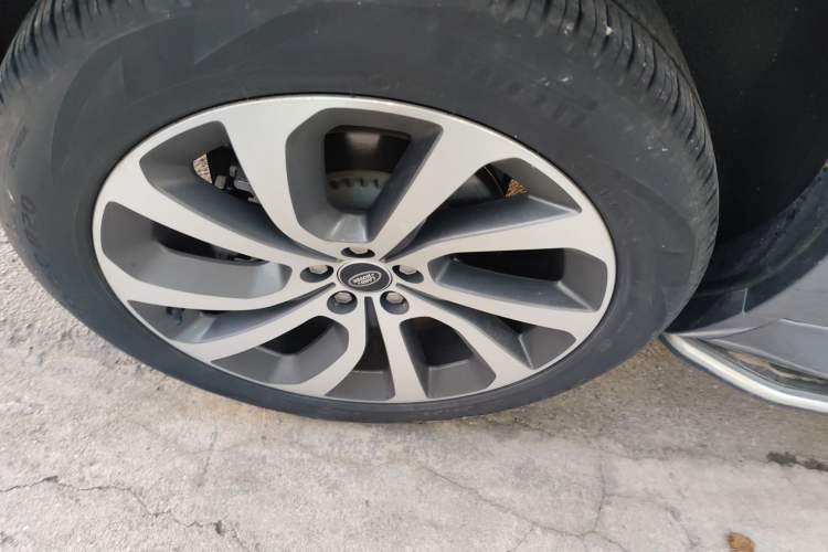 Used Land Rover Discovery Sport 2022 Revised Version 249 PS R-Dynamic S Performance Edition 5 Seats
