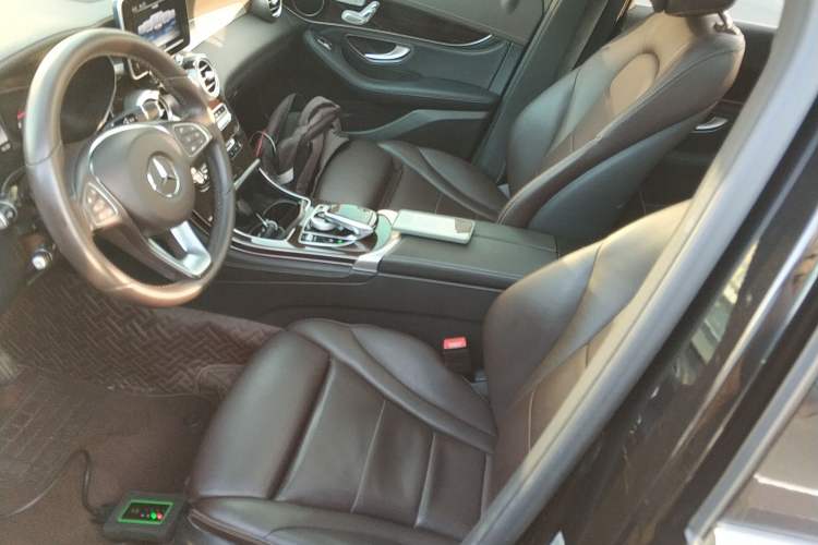 Used Mercedes-Benz GLC 2019 Facelift GLC 260 L 4MATIC Luxury Model
