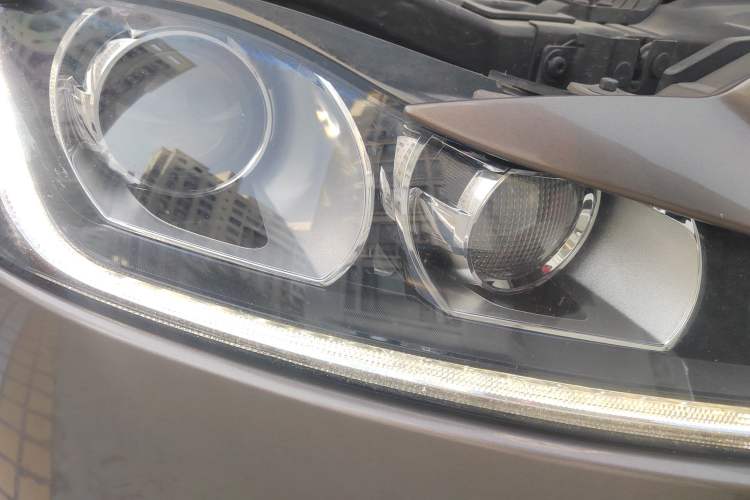 Used Jaguar XF 2016 XF 2.0T Two-Wheel-Drive Luxury Edition