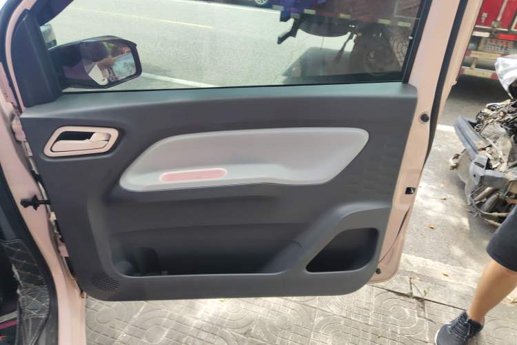 Used Wuling Hongguang MINIEV 2021 Macaron Premium Model – Lithium Iron Phosphate
