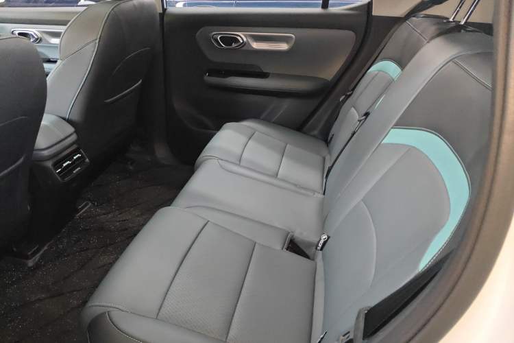 Used AION Y 2023 Younger Star Edition
