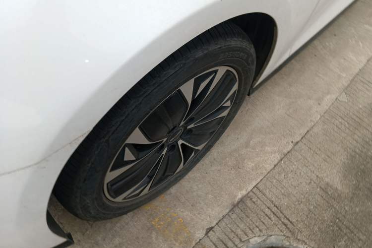 Used BYD Seal 2022 550 km Standard Range Rear-Wheel Drive Prestige Version
