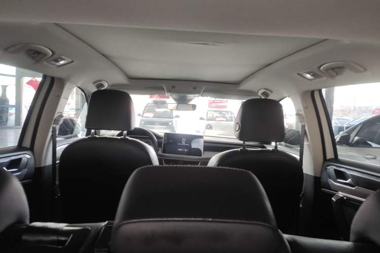 Used Volkswagen Tayron 2023 300TSI Two-Wheel-Drive Luxury Plus Advanced Edition
