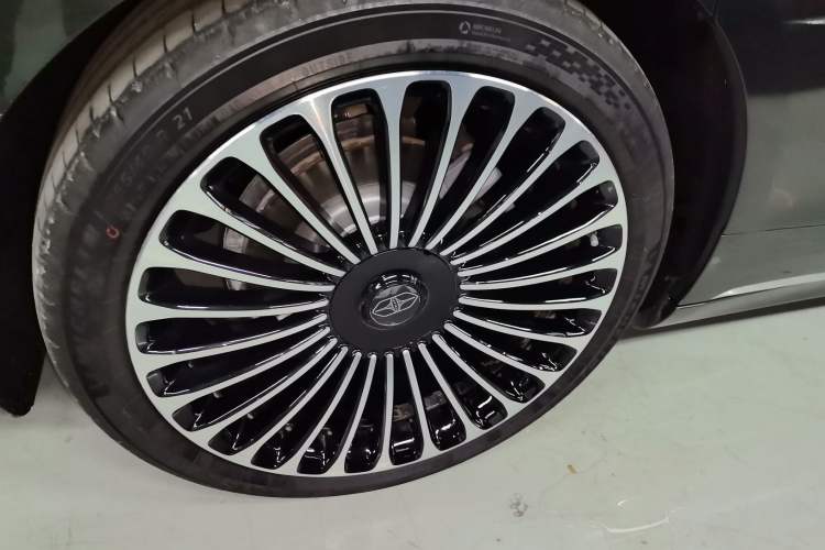 Used Hima S9T 2025 Model Pure Electric Four-Wheel-Drive Ultra