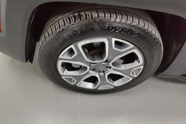 Used  Renegade 2017 180T Automatic Smart Version
