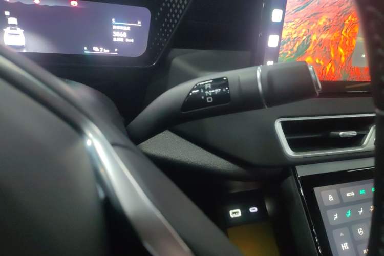 Used Wey Mocha New Energy 2024 Hi4 Four-Wheel Drive Long-Range Version
