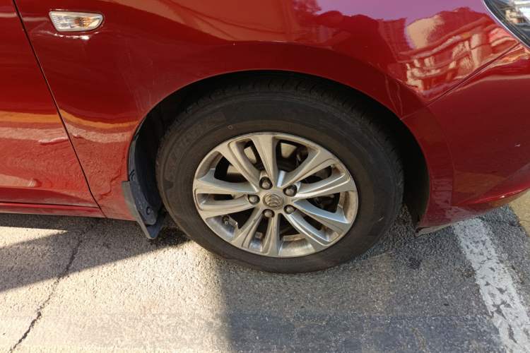 Used Buick GT 2015 15N Automatic Entry-Level Trim
