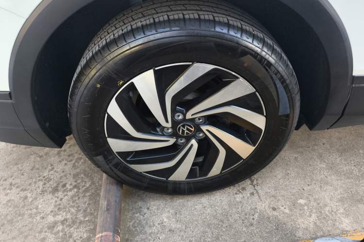 Used Volkswagen Tiguan L 2023 330TSI Automatic Two-Wheel Drive Comfort Edition
